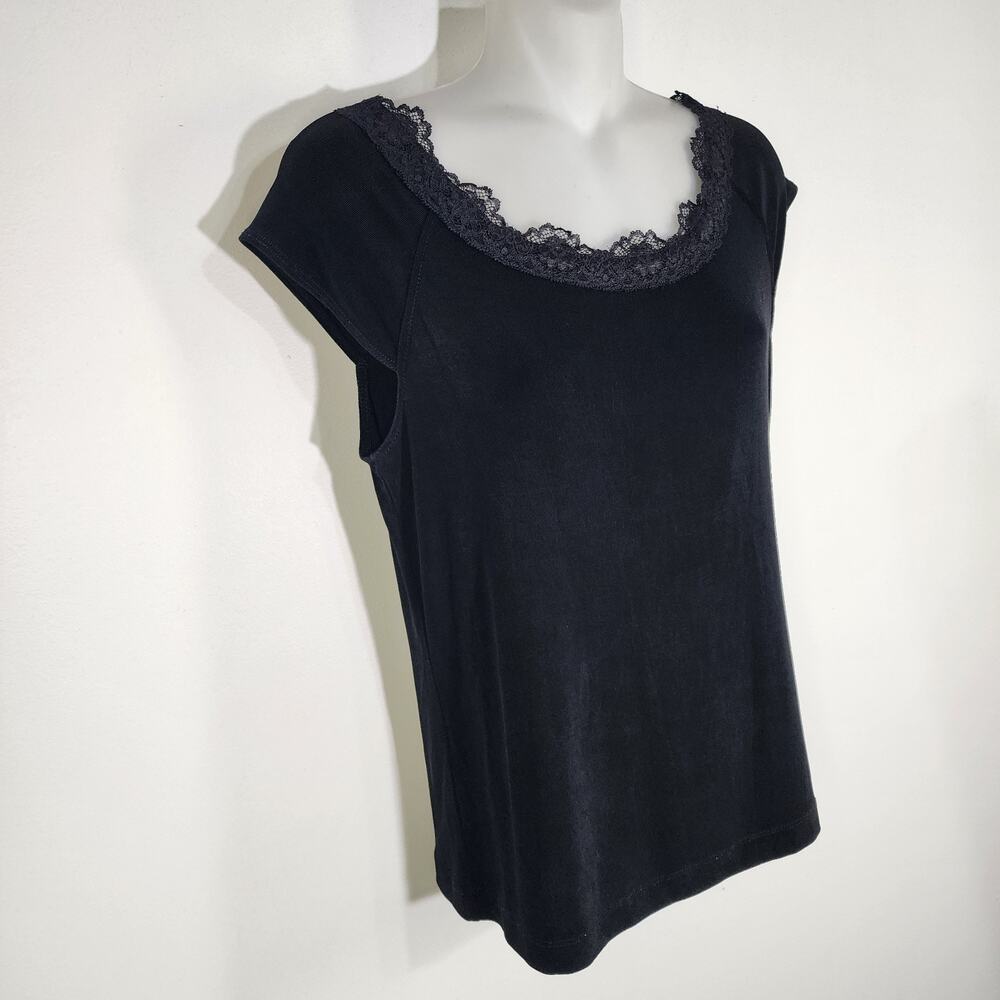 Chico’s Travelers Women’s Top Small Black Slinky Knit Cap Sleeve Lace Scoop Neck - Picture 5 of 9